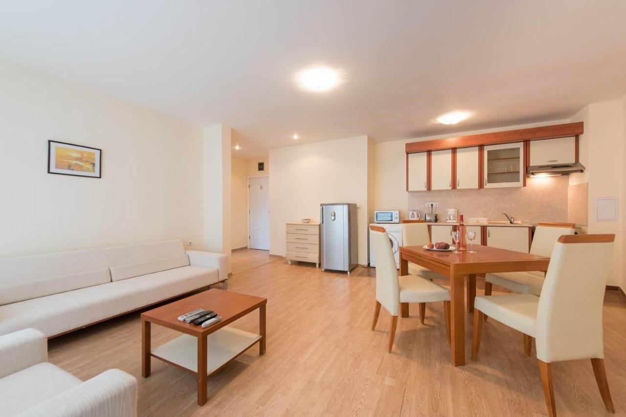 Gt Riviera Fort Beach Apartments Ravda Exterior photo
