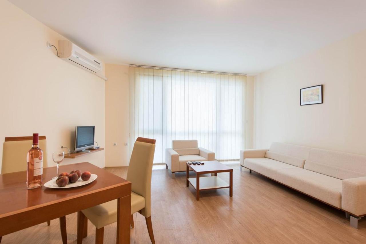 Gt Riviera Fort Beach Apartments Ravda Exterior photo